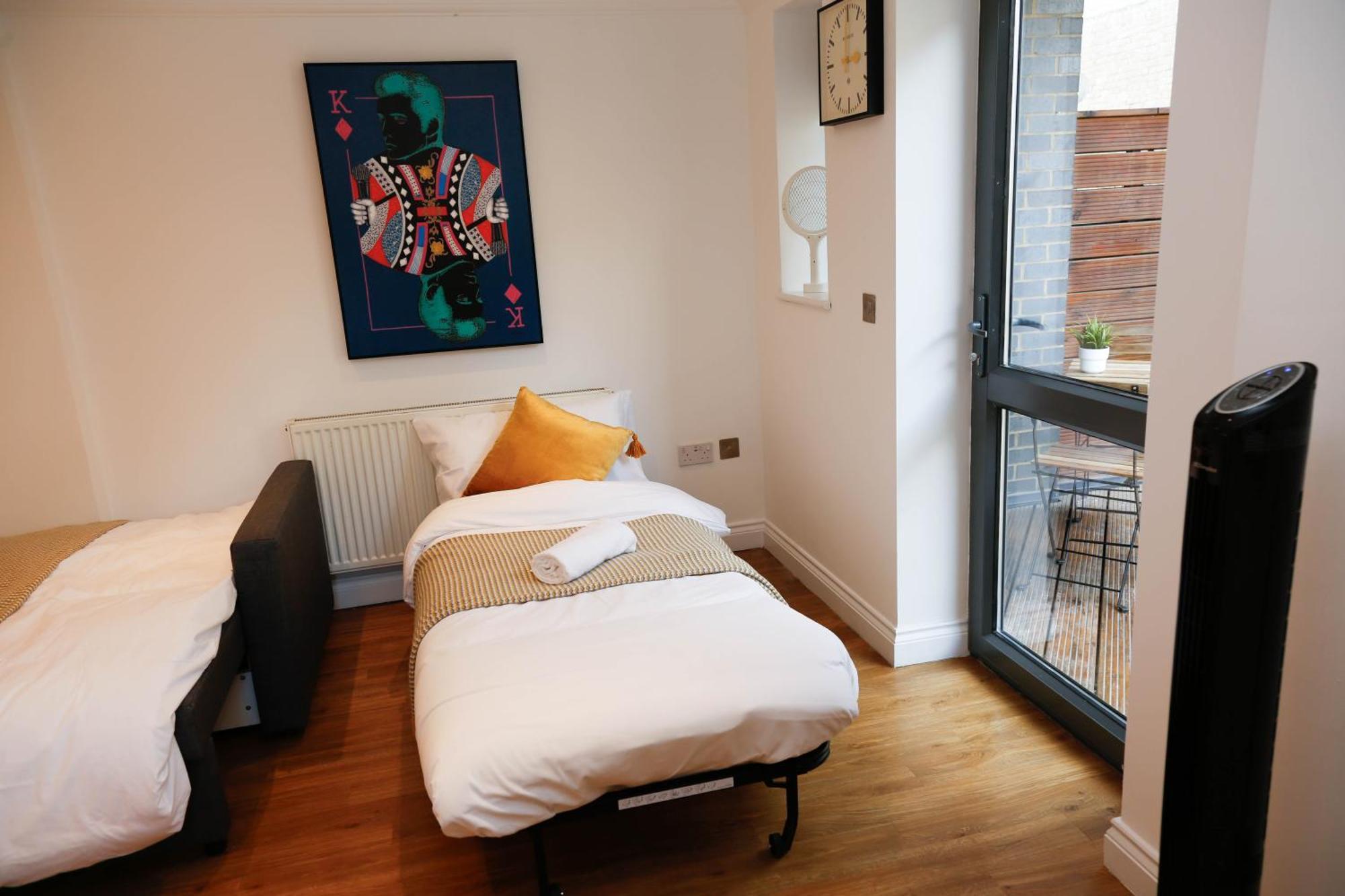 New Luxury Apartments In Central Location Next To Shops, Cafes, Bars & Metro 伦敦 外观 照片