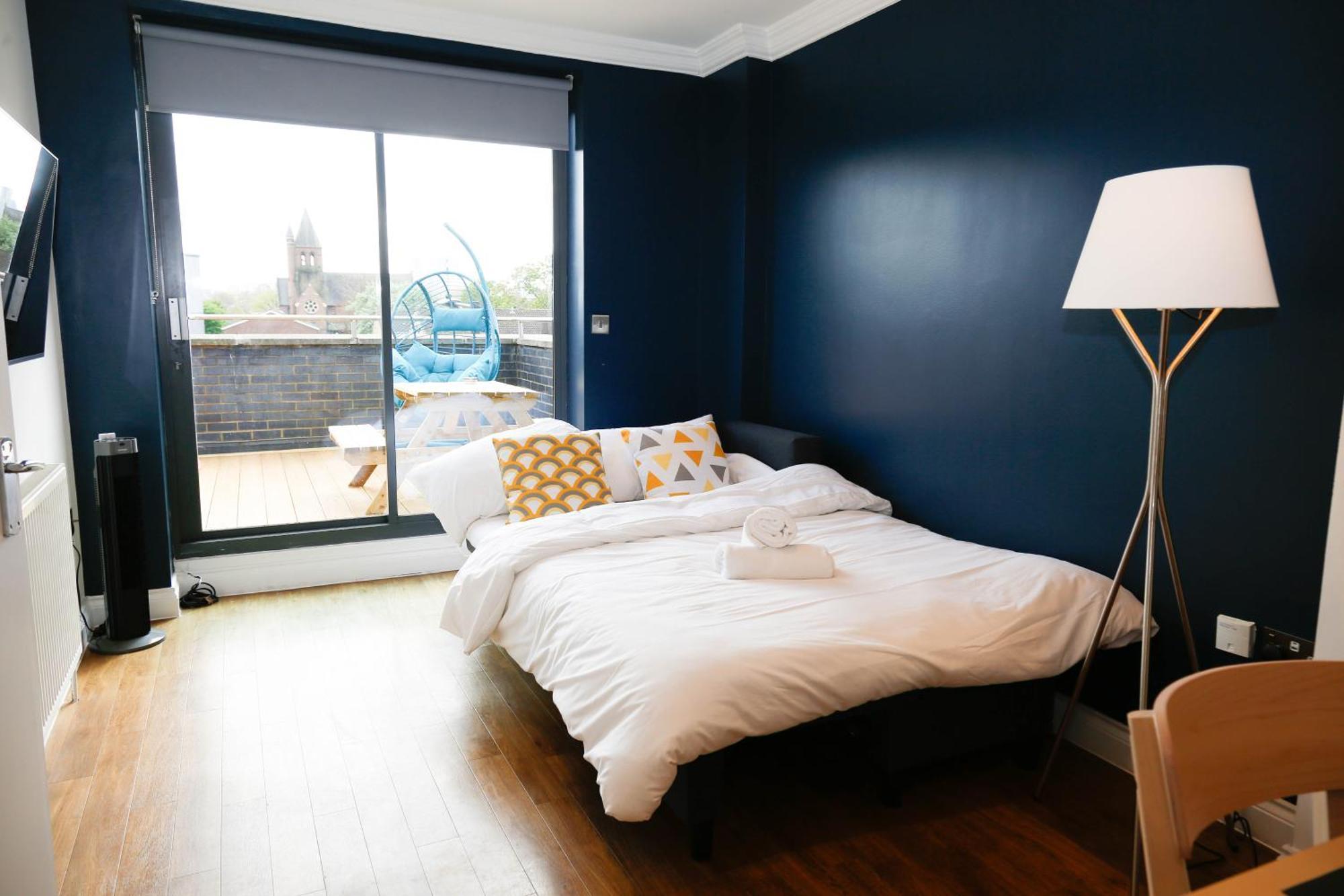 New Luxury Apartments In Central Location Next To Shops, Cafes, Bars & Metro 伦敦 外观 照片