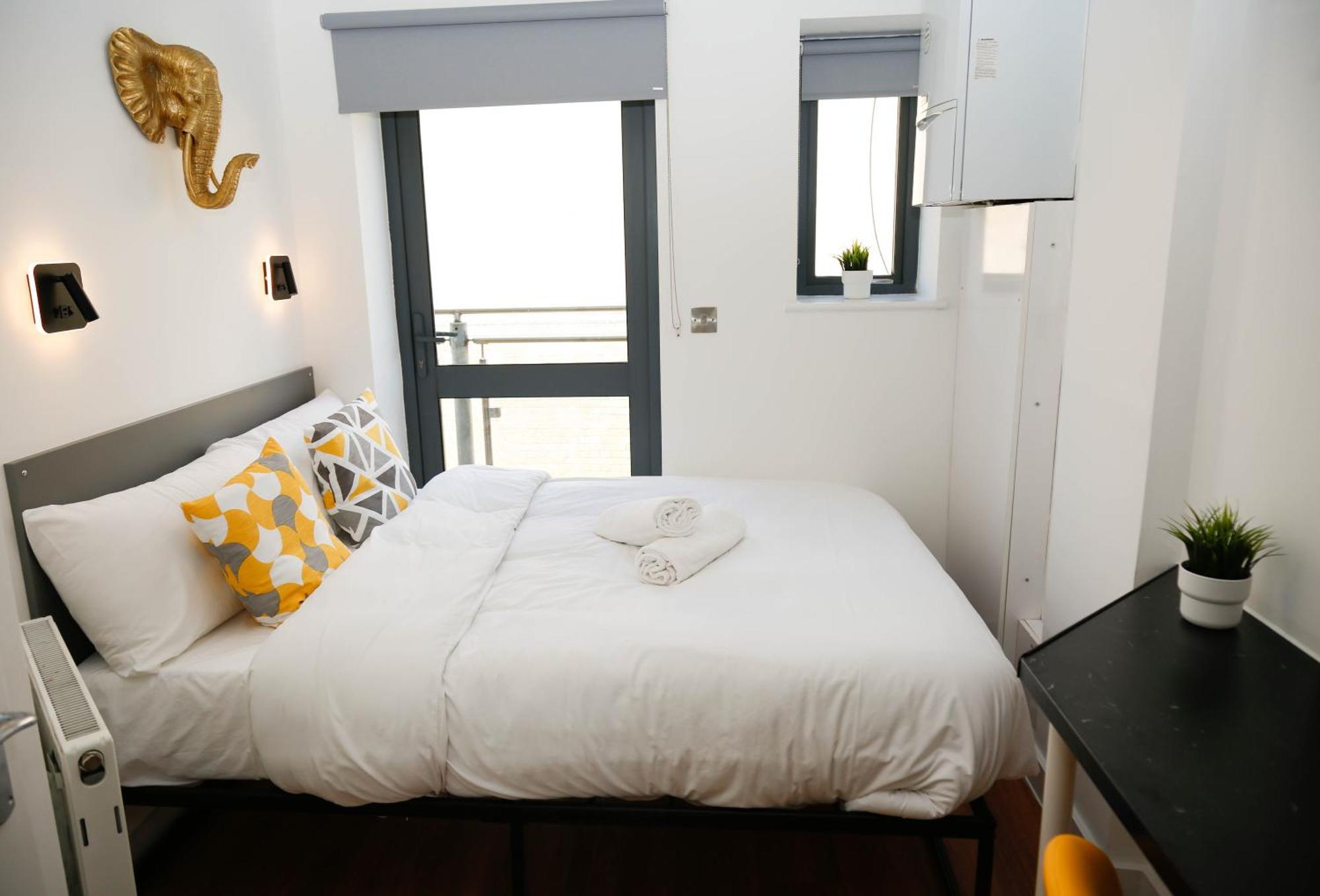 New Luxury Apartments In Central Location Next To Shops, Cafes, Bars & Metro 伦敦 外观 照片