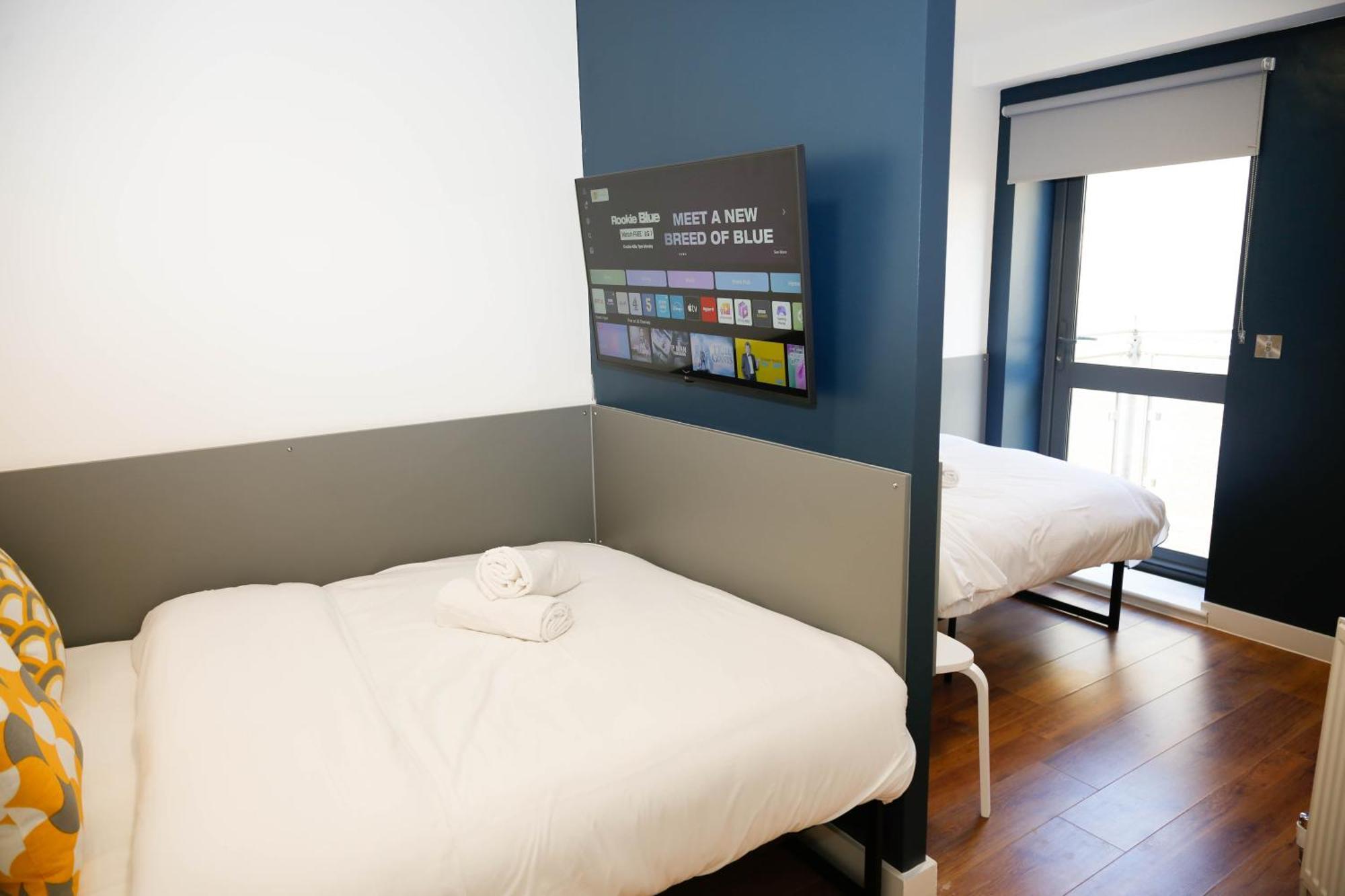 New Luxury Apartments In Central Location Next To Shops, Cafes, Bars & Metro 伦敦 外观 照片